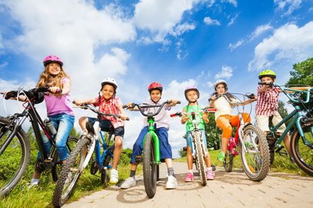 În 2023 Moș Nicolae vine pe bicicletă!
