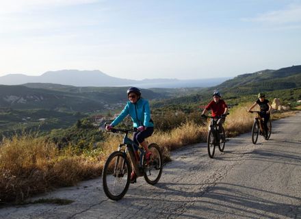 Patru motive pentru care bicicletele electrice merită investiția!