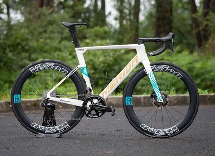 MERIDA REACTO - PERFORMANȚĂ AERODINAMICĂ PURĂ