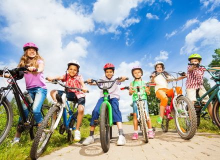 În 2023 Moș Nicolae vine pe bicicletă!